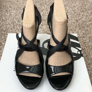 NIB - Nine West Black platform heels